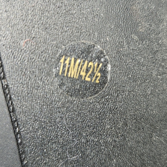 Vince Camuto Women's Chesellis Black, women's size 11, like new - Picture 5 of 9